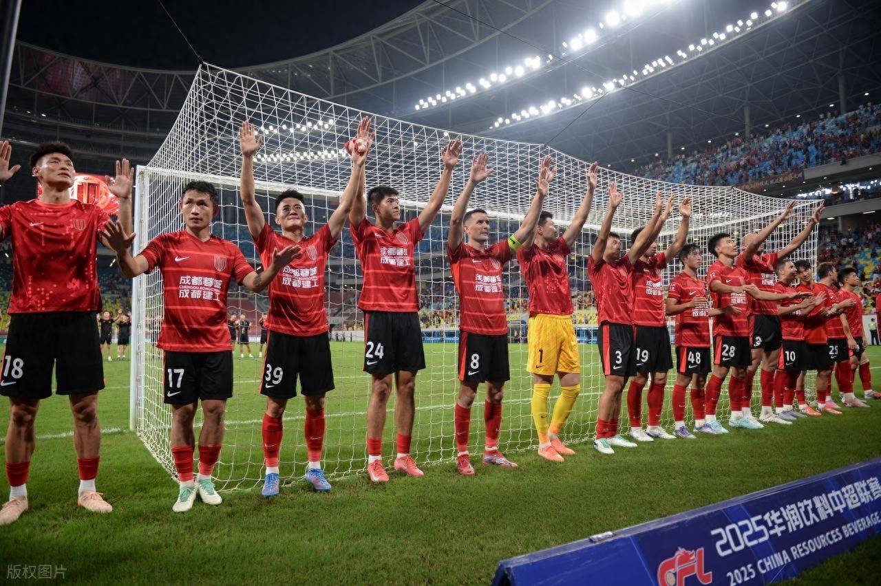 亚冠赛程吃紧,成都蓉城加时末段扳平良机,话题不断,年轻球员得到机会的简单介绍 亚冠赛程吃紧,成都蓉城加时末段扳平良机,话题不断,年轻球员得到机会的简单介绍