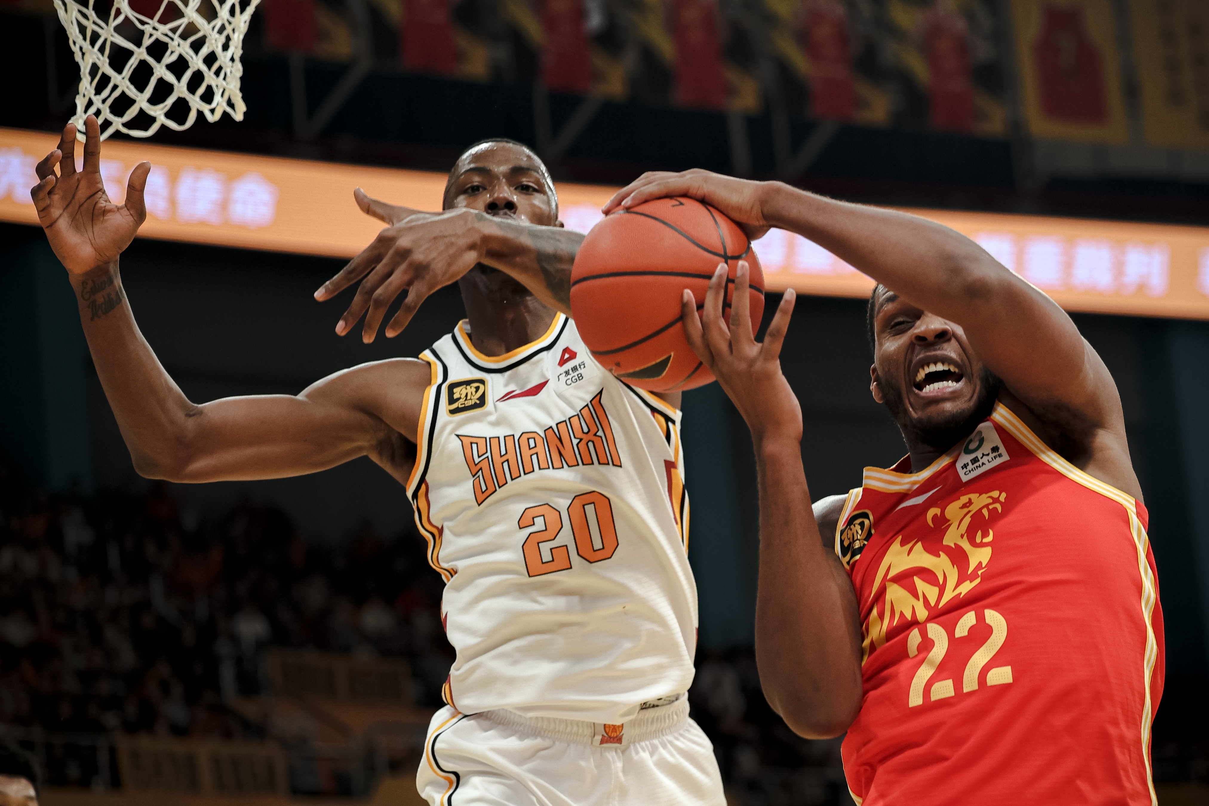 关于赛地聚焦:欧篮联赛前热度飙升,毕尔巴鄂竞技手感冰凉,悬念犹存,阵容厚度经受考验的信息 关于赛地聚焦:欧篮联赛前热度飙升,毕尔巴鄂竞技手感冰凉,悬念犹存,阵容厚度经受考验的信息