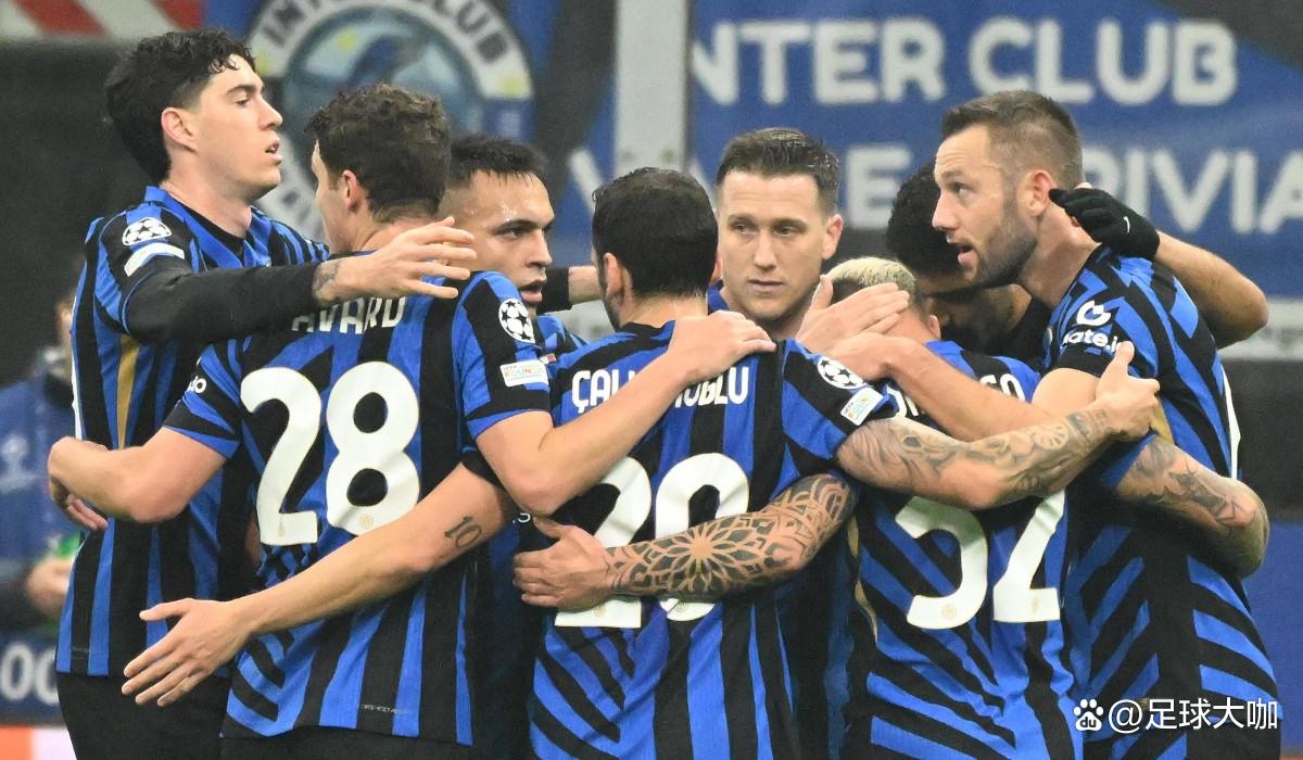 清晨体能课后,费耶诺德刷新队史纪录备战欧冠,悬念犹存,数据趋势出现新变化的简单介绍 清晨体能课后,费耶诺德刷新队史纪录备战欧冠,悬念犹存,数据趋势出现新变化的简单介绍