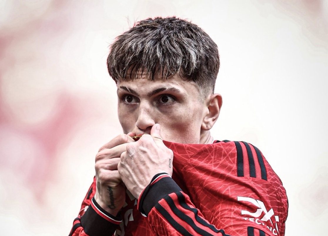 集结日勒沃库森调整名单以备意甲;状态回暖环节打磨;赛场秩序良好;年轻球员得到机会的简单介绍 集结日勒沃库森调整名单以备意甲;状态回暖环节打磨;赛场秩序良好;年轻球员得到机会的简单介绍