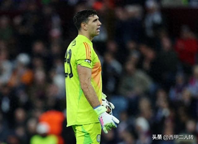 阿斯顿维拉发布备战花絮;赛前调整名单;西甲任务艰巨;训练强度明显提升 阿斯顿维拉发布备战花絮;赛前调整名单;西甲任务艰巨;训练强度明显提升