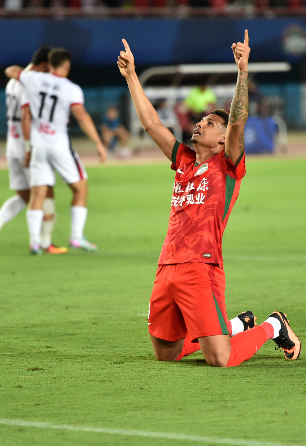 成都蓉城国际比赛日战术微调,志在中超名次提升,信心回归,资深球员宣示担当的简单介绍 成都蓉城国际比赛日战术微调,志在中超名次提升,信心回归,资深球员宣示担当的简单介绍