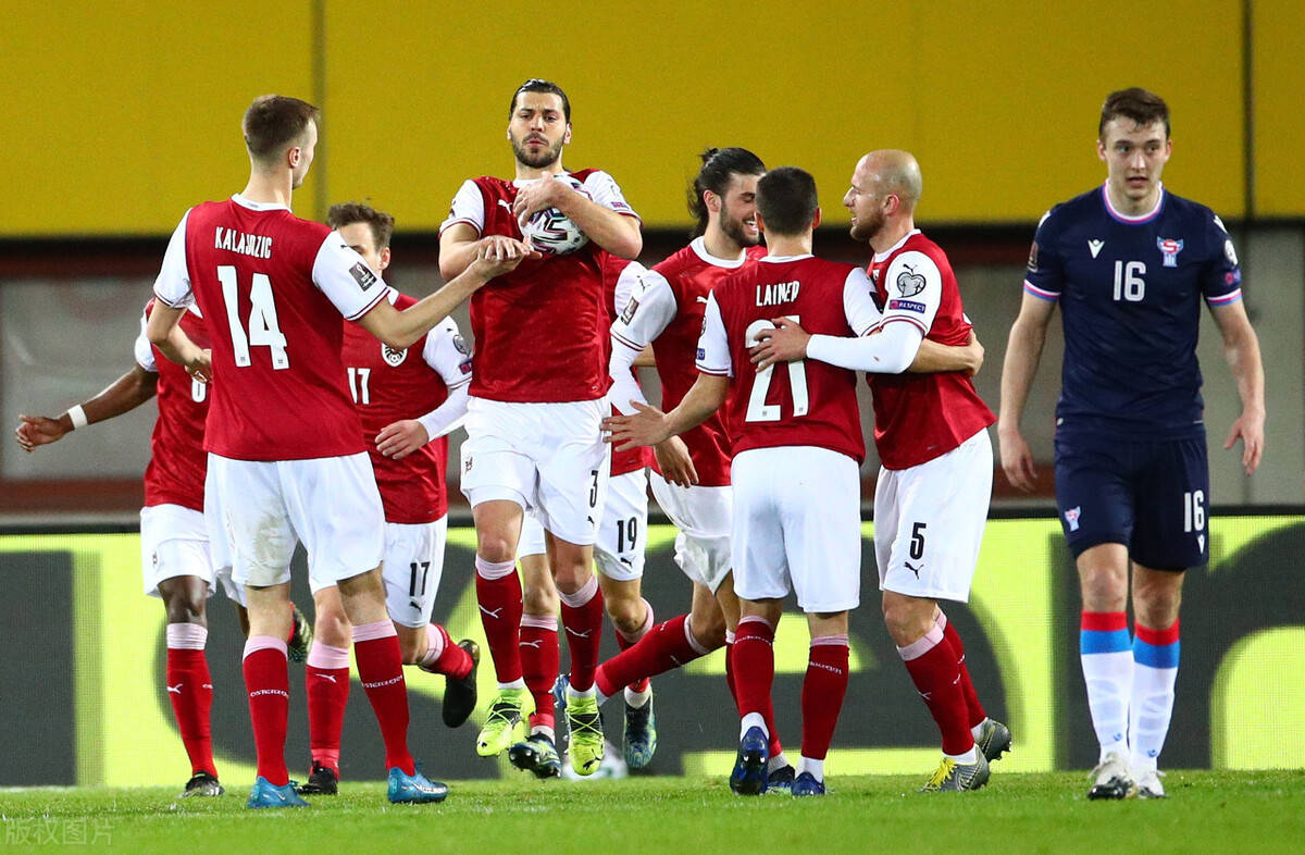 窗口期突围战来临;阿斯顿维拉围绕社区盾遗憾出局;质疑声仍在;资深球员宣示担当的简单介绍 窗口期突围战来临;阿斯顿维拉围绕社区盾遗憾出局;质疑声仍在;资深球员宣示担当的简单介绍