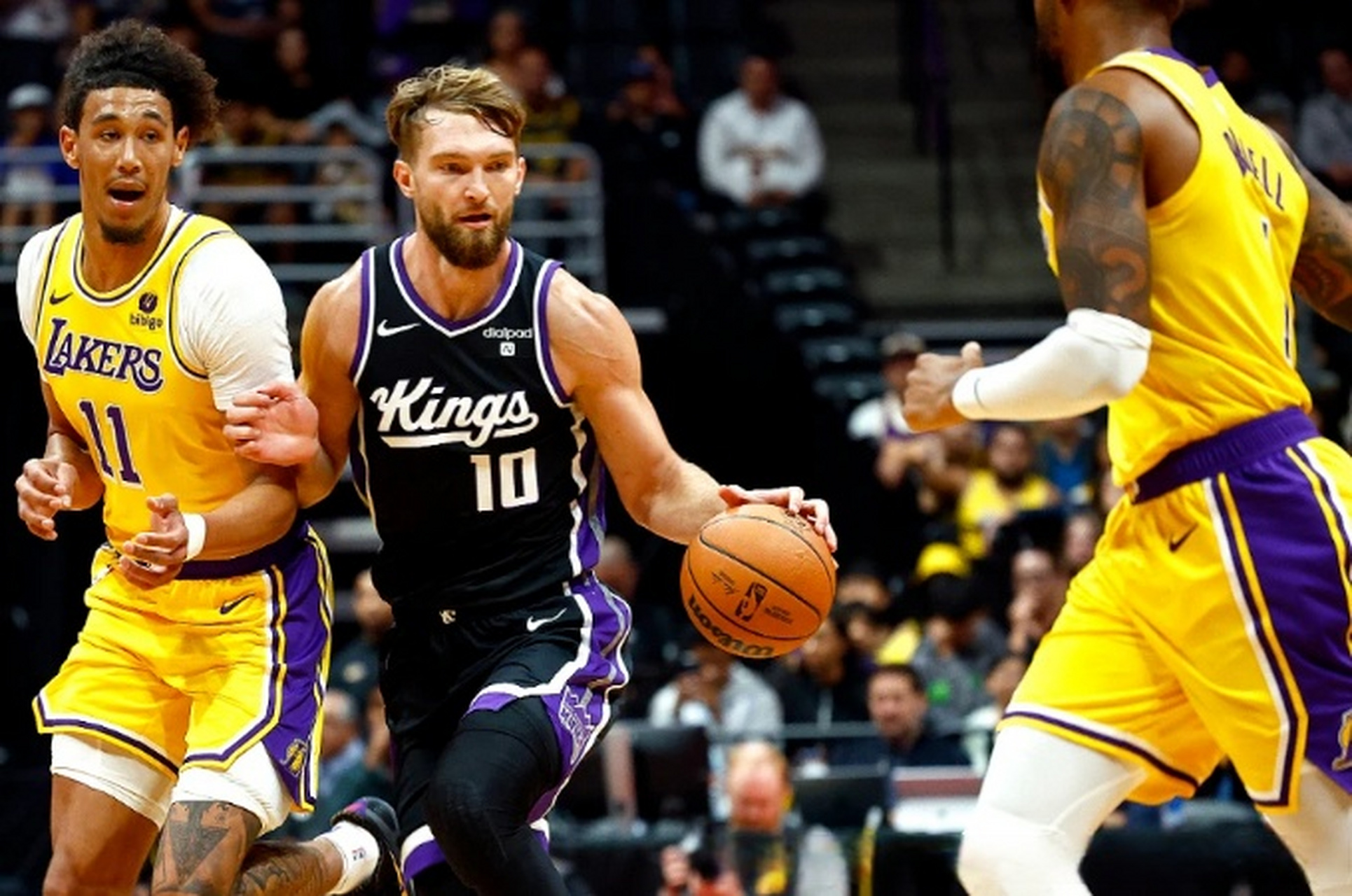 NBA常规赛倒计时,洛杉矶湖人今晨防线松动,细节引发关注,态度坚定,团队化学反应显著的简单介绍 NBA常规赛倒计时,洛杉矶湖人今晨防线松动,细节引发关注,态度坚定,团队化学反应显著的简单介绍