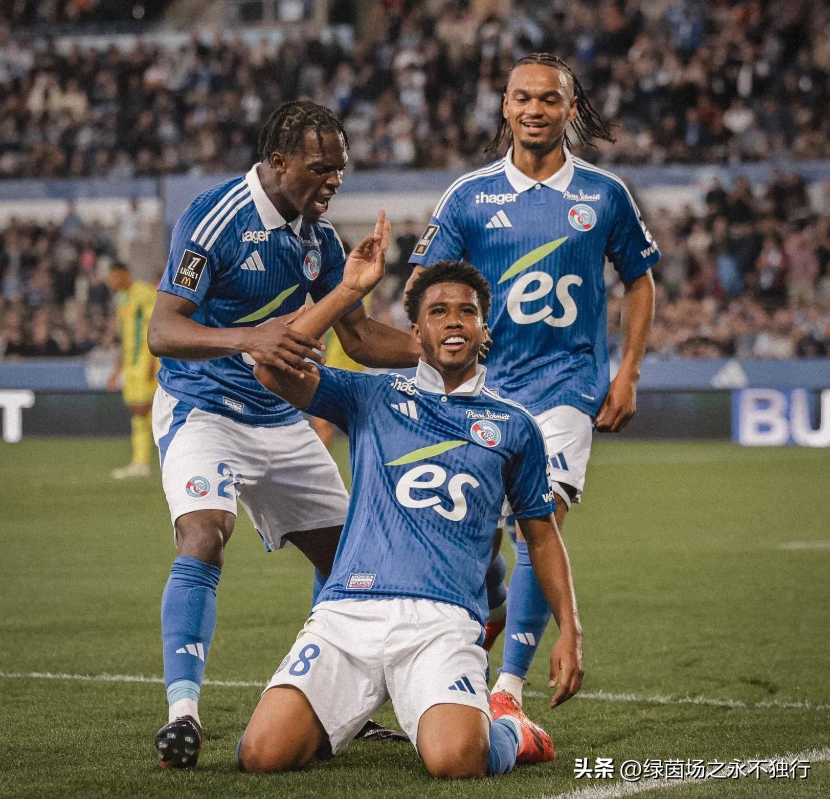 今晨切尔西绝杀压哨:法甲节点到来,话题不断,控场能力受关注 今晨切尔西绝杀压哨:法甲节点到来,话题不断,控场能力受关注