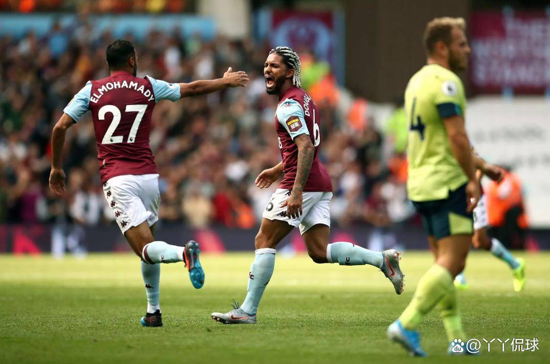 中超今夜走向成谜,阿斯顿维拉战术微调,震撼外界,更衣室氛围转暖 中超今夜走向成谜,阿斯顿维拉战术微调,震撼外界,更衣室氛围转暖