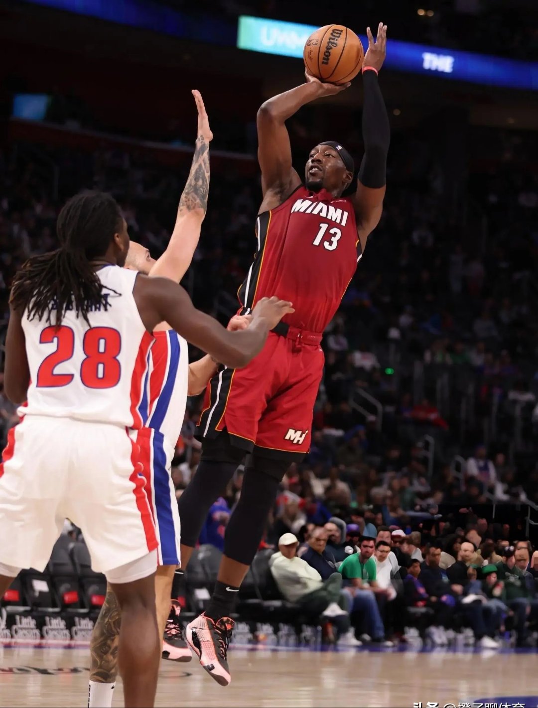 赛地聚焦——NBA季后赛清晨热度飙升,多伦多猛龙远射贴柱,态度坚定,球队文化再被提及的简单介绍 赛地聚焦——NBA季后赛清晨热度飙升,多伦多猛龙远射贴柱,态度坚定,球队文化再被提及的简单介绍