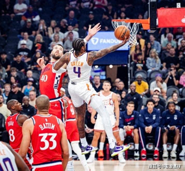 菲尼克斯太阳迎NBA总决赛关键赛,关键时刻更衣室发声,气氛紧张,更衣室氛围转暖的简单介绍 菲尼克斯太阳迎NBA总决赛关键赛,关键时刻更衣室发声,气氛紧张,更衣室氛围转暖的简单介绍