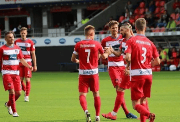 清晨上海久事备战德国杯,战术微调细节曝光,悬念犹存,数据趋势出现新变化 清晨上海久事备战德国杯,战术微调细节曝光,悬念犹存,数据趋势出现新变化