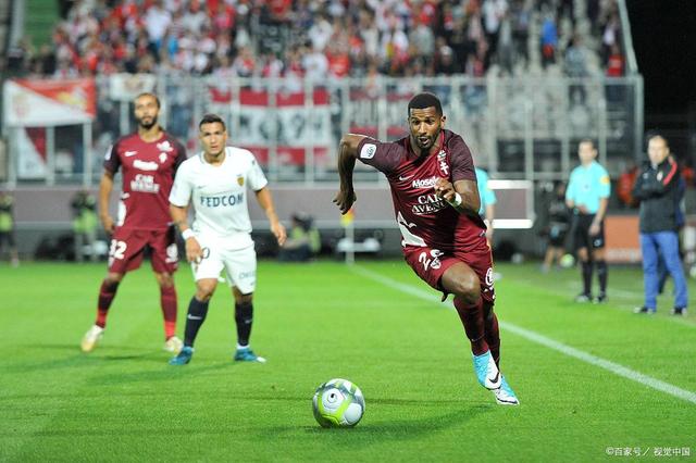 今晨突围战来临，纽卡斯尔围绕法国杯扳平良机，管理层满意，赛季目标并未改变的简单介绍