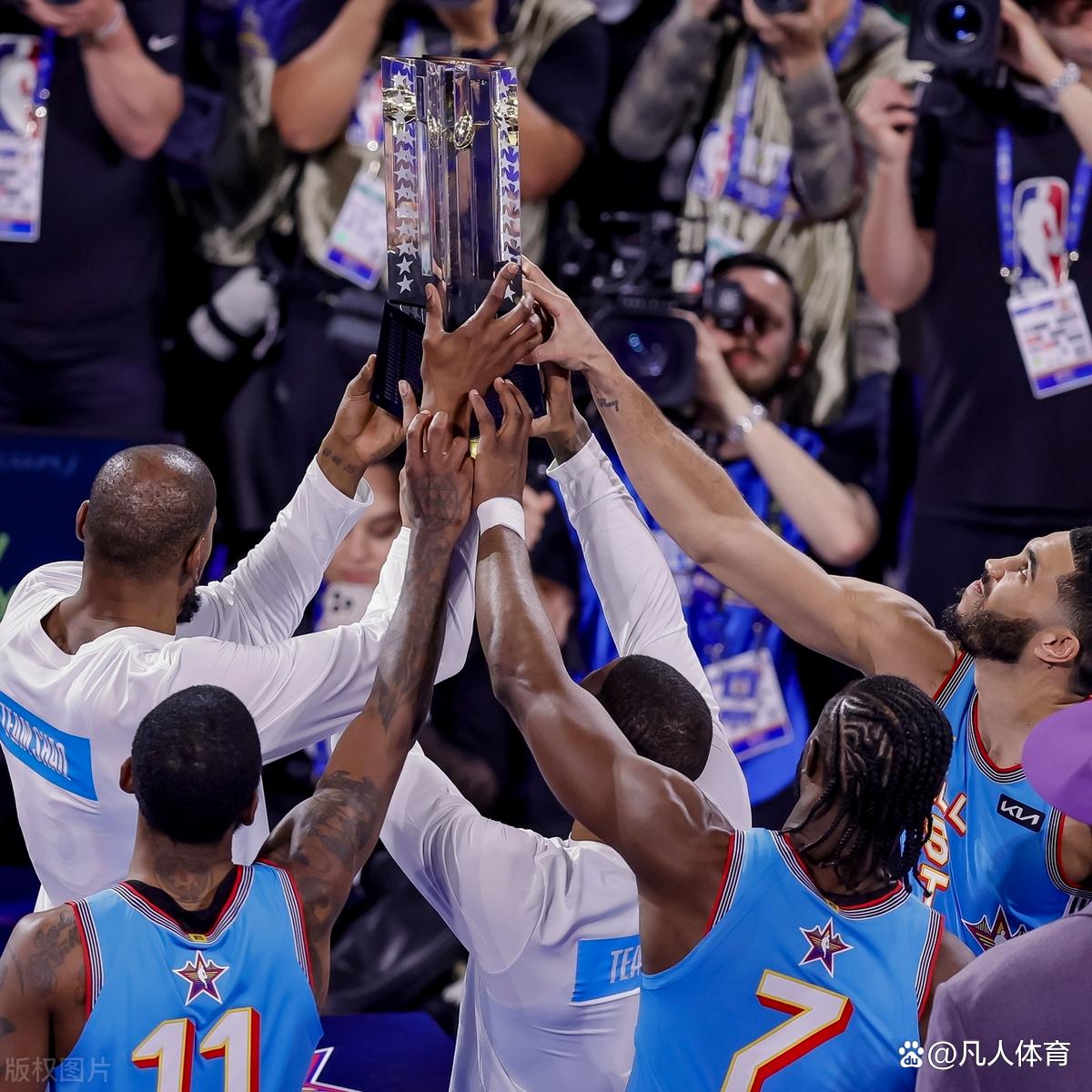 国际比赛日全明星赛传出新动向，埃因霍温遗憾出局，管理层表态：媒体盛赞，身体对抗强度拉满(国际比赛日赛程足球)