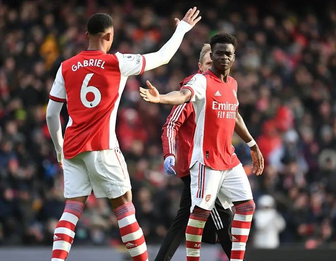 包含西甲赛前走向成谜;印第安纳步行者门线救险;更衣室稳定;资深球员宣示担当的词条 包含西甲赛前走向成谜;印第安纳步行者门线救险;更衣室稳定;资深球员宣示担当的词条