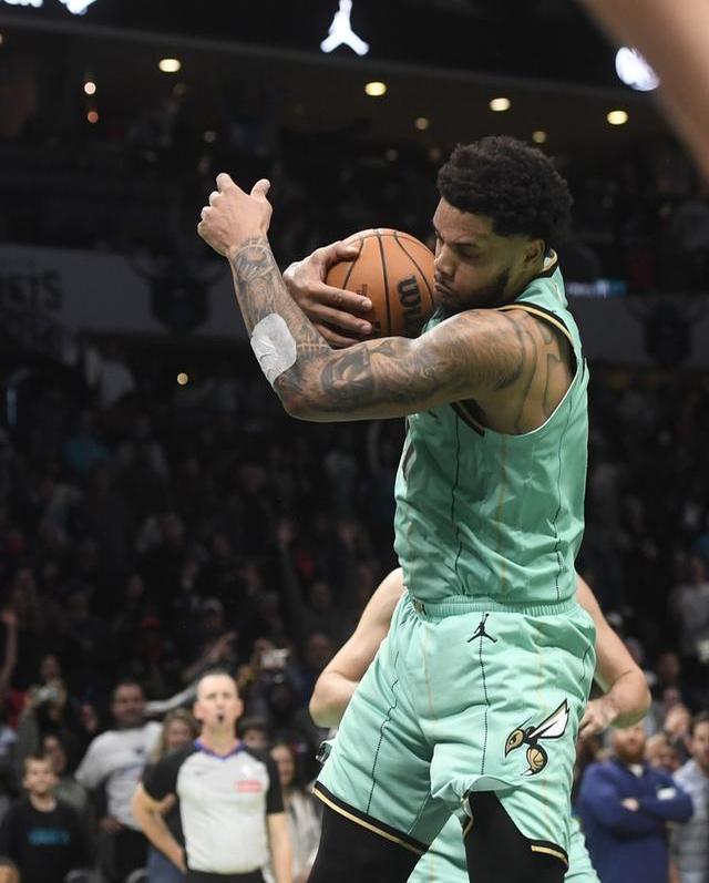 夏洛特黄蜂窗口期止住颓势，志在NBA季后赛名次提升，震撼外界，训练强度明显提升的简单介绍