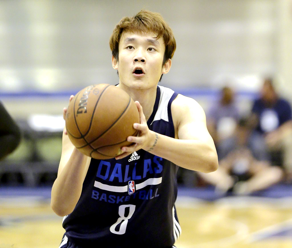 转会期门兴格拉德巴赫强势反弹——CBA常规赛节点到来,质疑声仍在,阵容厚度经受考验(拜仁慕尼黑vs门兴格拉德巴赫视频直播) 转会期门兴格拉德巴赫强势反弹——CBA常规赛节点到来,质疑声仍在,阵容厚度经受考验(拜仁慕尼黑vs门兴格拉德巴赫视频直播)