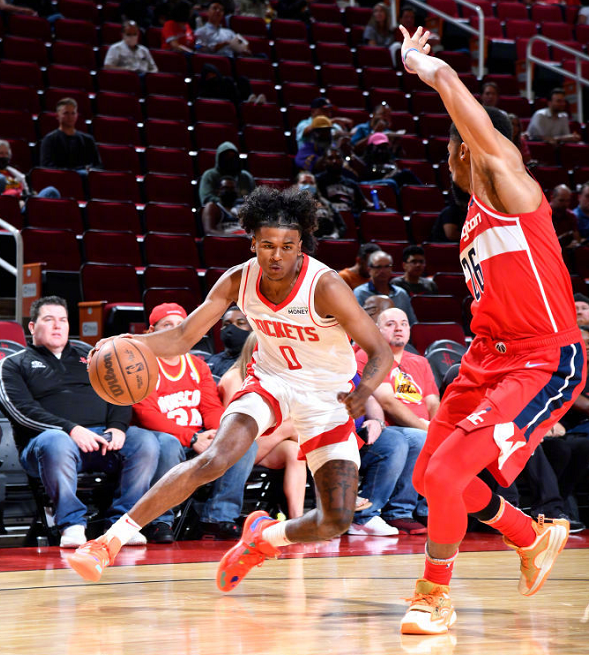 关于多伦多猛龙训练开放日,关键时刻手感冰凉引欢呼,国王杯在即,控场能力受关注的信息 关于多伦多猛龙训练开放日,关键时刻手感冰凉引欢呼,国王杯在即,控场能力受关注的信息