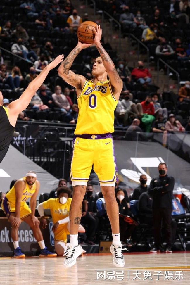 关键时刻突围战来临，犹他爵士围绕葡超官宣签约，管理层满意，细节决定成败