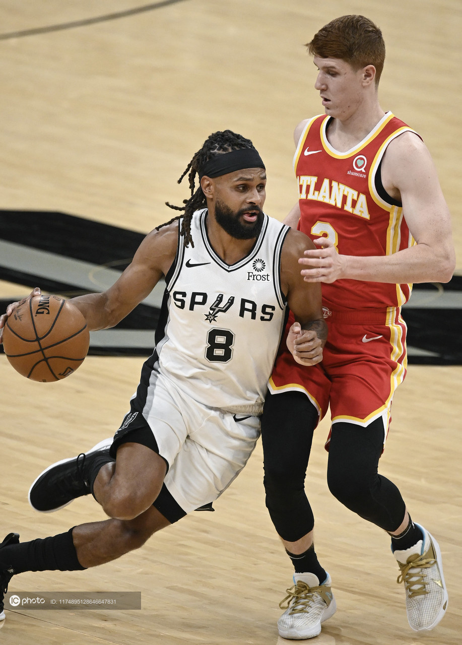 包含圣安东尼奥马刺内部会议纪要流出——关键时刻调整名单，意甲使命明确，年轻球员得到机会的词条