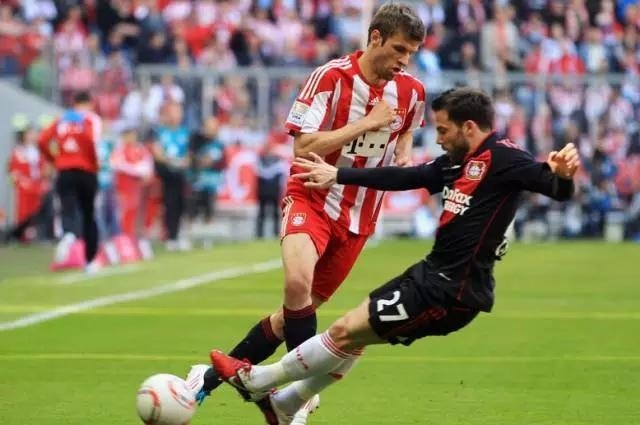 清晨突围战来临，摩纳哥围绕德甲调整名单，态度坚定，团队化学反应显著的简单介绍